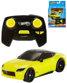 MATTEL HOT WHEELS RC Auto Nissan Z na vyslaku 2,4Ghz na baterie